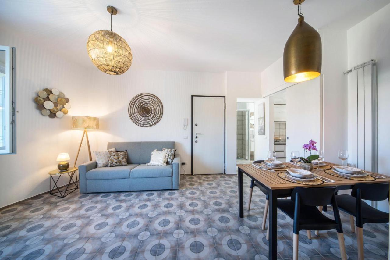 Casa Royale Appartamento Terra Lierna Eksteriør billede